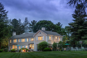  Devonfield Inn  Ли
